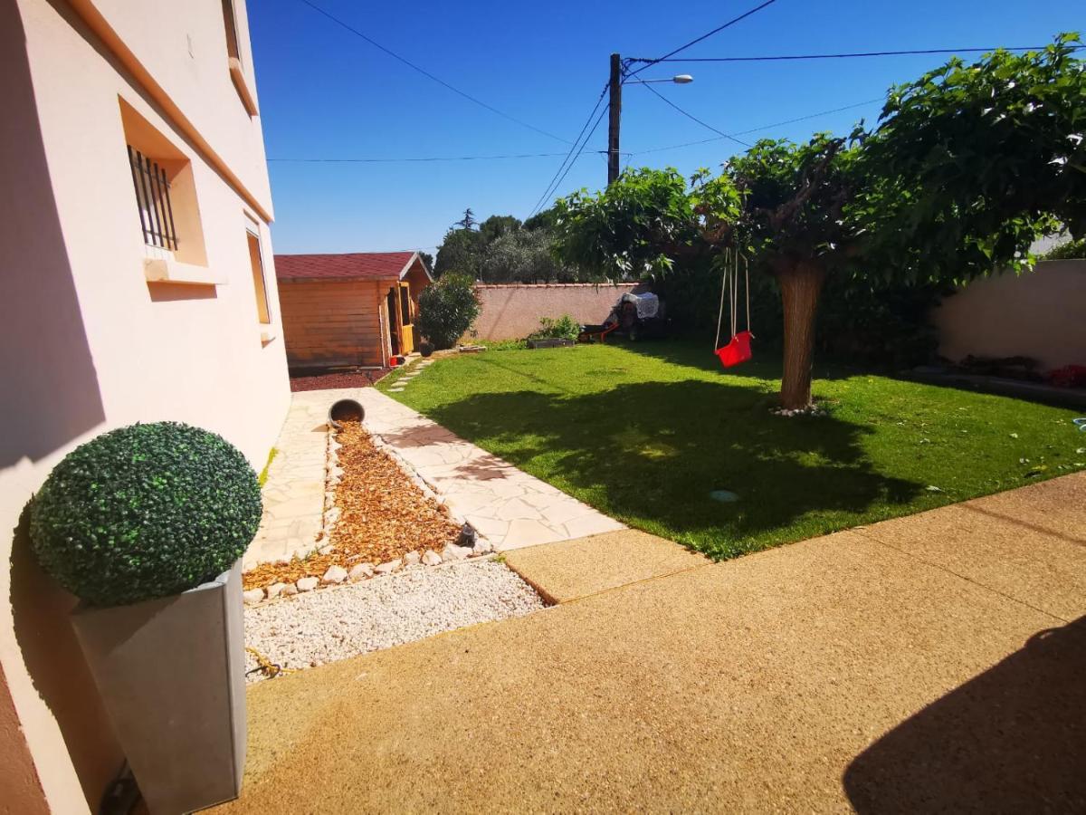 Gites Avec Grande Piscine Et Sa Terrasse Privative Bernis Dış mekan fotoğraf